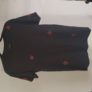 No Hours Medium T Shirt Black with Red Roses, Skulls